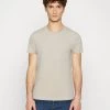 Pier One 3 PACK - Camiseta Básica - Brown/beige/light Blue, Hombre -Ofertas Pier One Tienda 00d6909249d8424196782217f5651a3e
