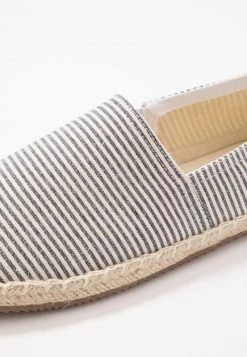 Pier One Unisexo RENA ESPADRILLE UNISEX - Alpargatas - White/blue -Ofertas Pier One Tienda 02a04dfe97734a7f815d8f68c3649b78