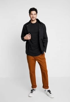 Pier One Hombre Camiseta Básica - Black -Ofertas Pier One Tienda 0ac8abda86154a699c0d01a4273f4de7