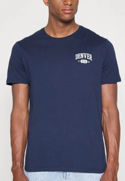 Pier One Hombre GRAPHIC T-SHIRT - Camiseta Estampada - Dark Blue 18 Pier One Hombre GRAPHIC T-SHIRT - Camiseta Estampada - Dark Blue -Ofertas Pier One Tienda 0bb01a2e3700447da0a021b34d1a5f44