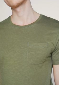 Pier One Hombre Camiseta Básica - Oliv -Ofertas Pier One Tienda 0d7d79f5914844129898f02c0ba3a9d3