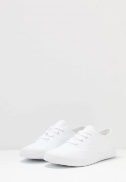 Pier One Unisexo UNISEX - Zapatillas - White 10 Pier One Unisexo UNISEX - Zapatillas - White -Ofertas Pier One Tienda 19fca40fd3734959aebe1e6eb5a2bc1d