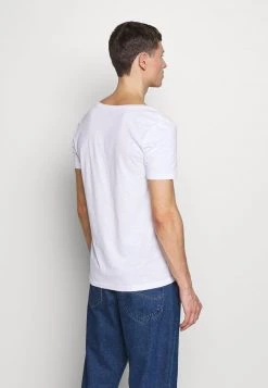 Pier One Hombre Camiseta Básica - Bright White -Ofertas Pier One Tienda 1d9ea65763c74680b71aa65cef1d7b93