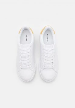 Pier One Unisexo UNISEX - Zapatillas - White/gold -Ofertas Pier One Tienda 28184df6b3d14e82806c33345f906ac4