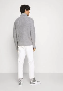 Pier One Hombre NEW CABLE TURTLENECK JUMPER - Jersey De Punto - Light Grey 10 Pier One Hombre NEW CABLE TURTLENECK JUMPER - Jersey De Punto - Light Grey -Ofertas Pier One Tienda 32a66ddf356746e5948ada6a78e8899b