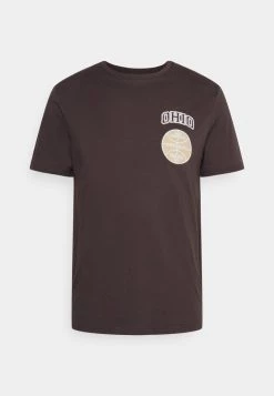 Pier One GRAPHIC T-SHIRT - Camiseta Básica - Brown, Hombre -Ofertas Pier One Tienda 39f4cdc618d744838e958810fc8501a3