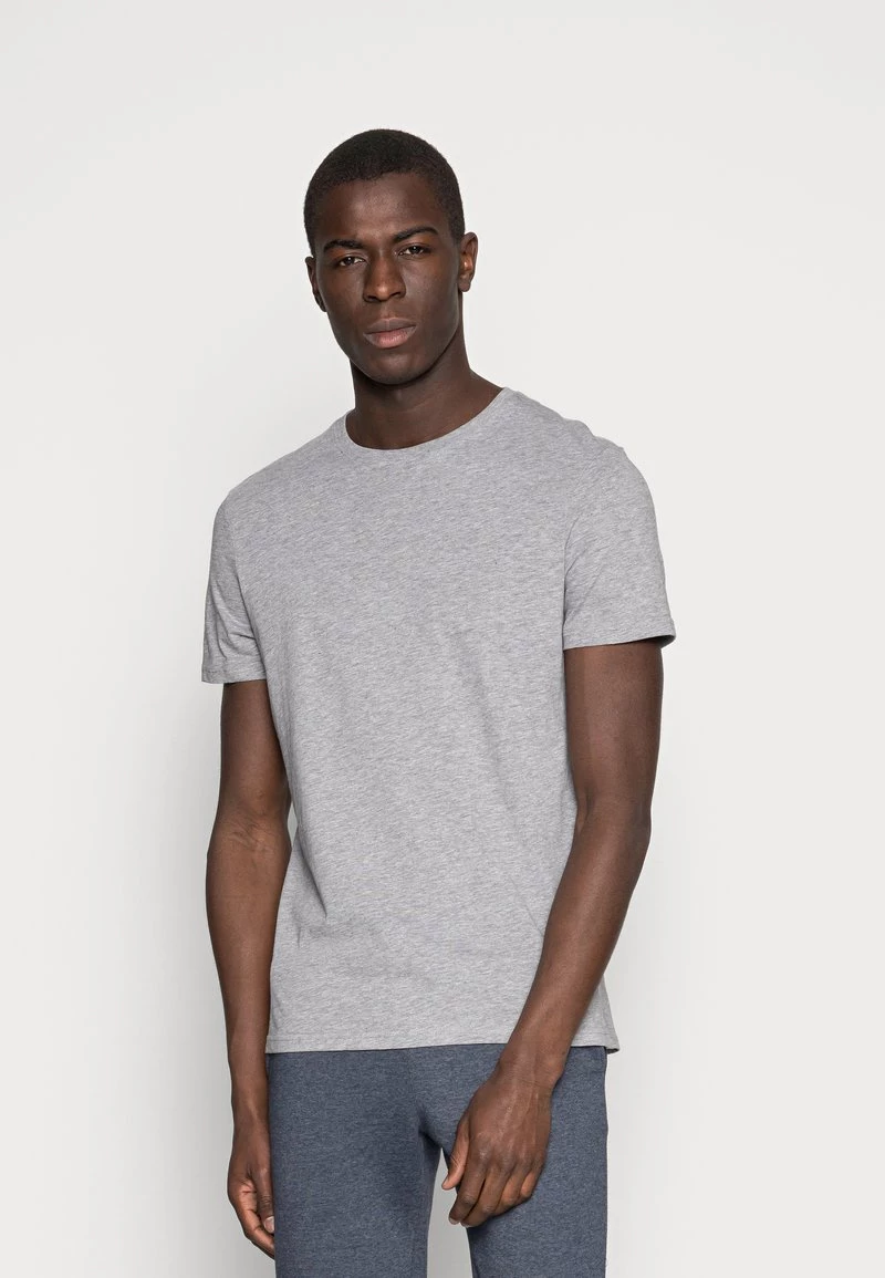 Pier One 3 PACK - Camiseta Básica - White/black/light Grey, Hombre 6 Pier One 3 PACK - Camiseta Básica - White/black/light Grey, Hombre - Imagen 4