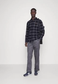 Pier One Hombre Camisa - Dark Grey -Ofertas Pier One Tienda 46e5cb504d72404ab8025c001813069f