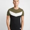 Pier One Hombre Camiseta Básica - Green/black -Ofertas Pier One Tienda 486ab804b73b4fcbb6ad0ee492b96cd7