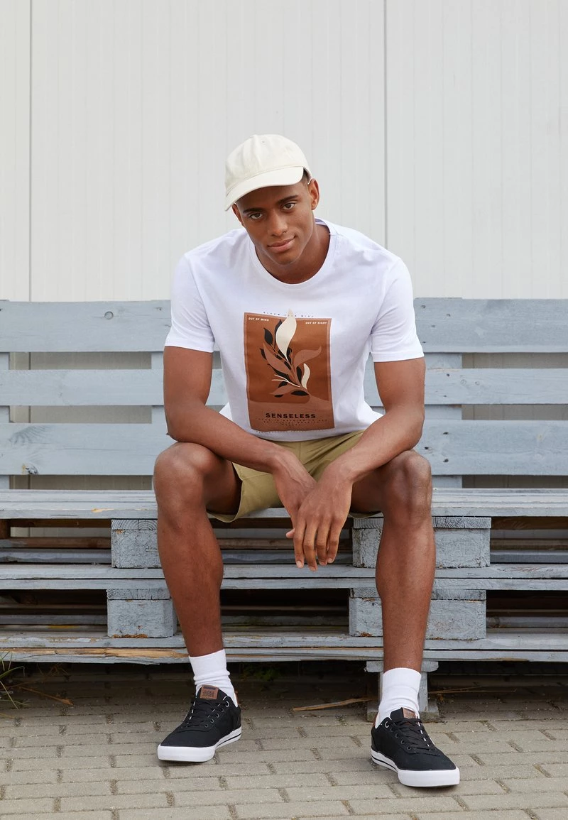 Pier One Hombre LEAF PRINT GRAPHIC T-SHIRT - Camiseta Estampada - White 3 Pier One Hombre LEAF PRINT GRAPHIC T-SHIRT - Camiseta Estampada - White