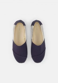 Pier One Unisexo Alpargatas - Dark Blue 11 Pier One Unisexo Alpargatas - Dark Blue -Ofertas Pier One Tienda 4e5560f049424e7ea116adcf142973ac
