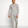 Pier One Hombre Pijama - Mottled Grey 2 Pier One Hombre Pijama - Mottled Grey -Ofertas Pier One Tienda 5e7859ac92be4c459a34e7409f4d7a17