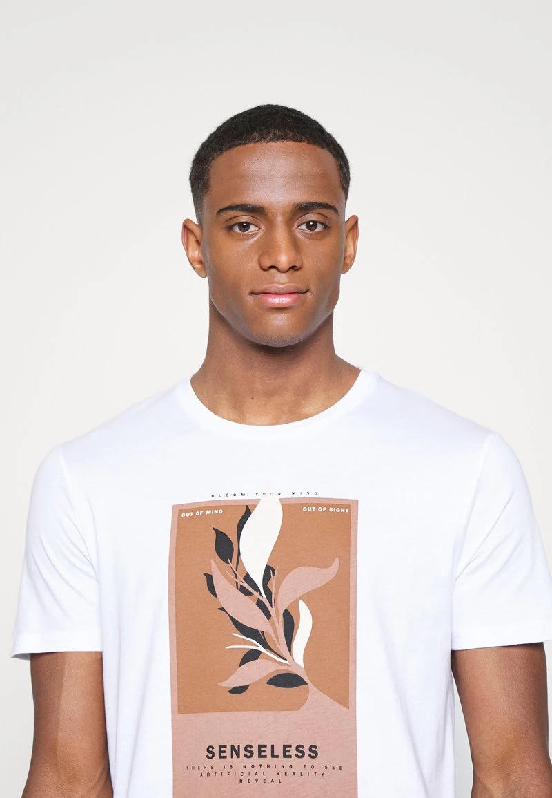 Pier One Hombre LEAF PRINT GRAPHIC T-SHIRT - Camiseta Estampada - White 8 Pier One Hombre LEAF PRINT GRAPHIC T-SHIRT - Camiseta Estampada - White - Imagen 6