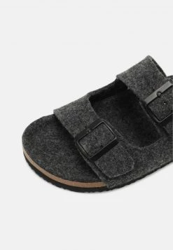 Pier One Unisexo UNISEX - Sandalias Planas - Dark Grey -Ofertas Pier One Tienda 706a626ac2de49d8afb699aec387b4d3