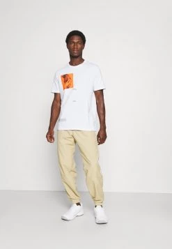 Pier One Hombre Camiseta Estampada - White -Ofertas Pier One Tienda 7099c1f7421b4a8ea910b01e165d10d4