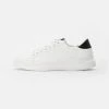 Pier One Unisexo Zapatillas - White Black -Ofertas Pier One Tienda 73b1f936e4e947d9afdad52304859476