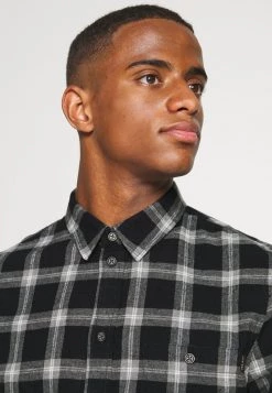 Pier One Hombre Camisa - Black -Ofertas Pier One Tienda 74165dc4368d4b1ab5ade95807e01ed9