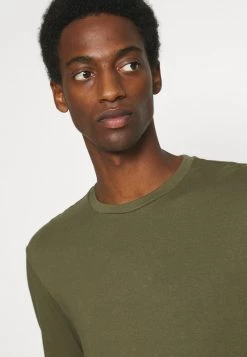 Pier One Hombre 3 PACK - Camiseta De Manga Larga - Black/dark Grey/olive -Ofertas Pier One Tienda 74db2bd0cf184eec91d2263c1009cdf1