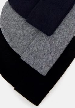 Pier One Unisexo 3 PACK UNISEX - Gorro - Black/grey/dark Blue 7 Pier One Unisexo 3 PACK UNISEX - Gorro - Black/grey/dark Blue -Ofertas Pier One Tienda 7bbcfcaa31bf4a148d992ad9095671c1