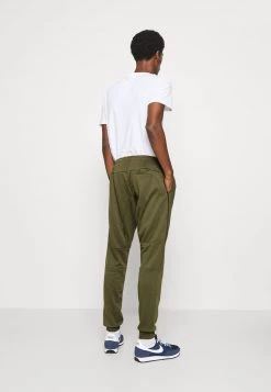 Pier One Hombre Pantalones Deportivos - Olive 9 Pier One Hombre Pantalones Deportivos - Olive -Ofertas Pier One Tienda 7cda39b8f69f4986bcbf6242b84d926c