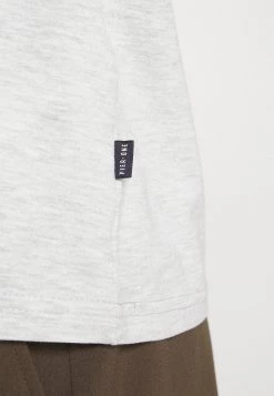 Pier One Hombre WITH BIRD STRAIGHT 5 PACK - Camiseta Básica - Light Grey - 101_white - 001_green - 602 -Ofertas Pier One Tienda 7d13067417124de684e97c638550a94b