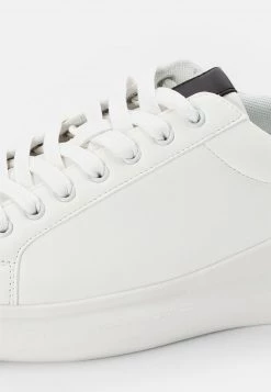 Pier One Unisexo Zapatillas - White Black -Ofertas Pier One Tienda 850403ca35234ded8f5fb2130db90bed