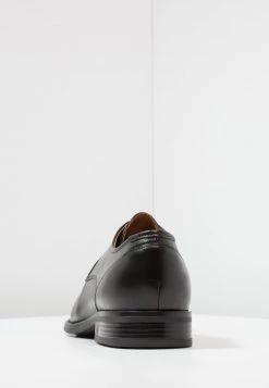 Pier One Hombre LEATHER - Zapatos Con Cordones - Black -Ofertas Pier One Tienda 8c38da1b49a24c80aec1d1e71a4bc304