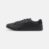 Pier One UNISEX - Zapatillas - Black, Unisexo -Ofertas Pier One Tienda 9126fe17f3714c259361e1791a3037b2