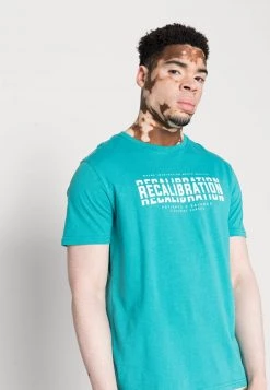 Pier One Hombre RECALIBRATION GRAPHIC TEE - Camiseta Estampada - Blue -Ofertas Pier One Tienda a46da91a6e1a4092a2e3ca50d5e6cb58