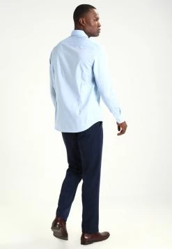 Pier One Hombre Camisa Elegante - Light Blue -Ofertas Pier One Tienda afbccc2cdf314631b760aa4bcbcd7a96