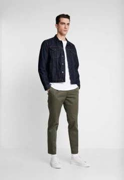 Pier One Hombre Camiseta Básica - White -Ofertas Pier One Tienda b2c62a18a6c242bda08bd9d3eaf8f24d