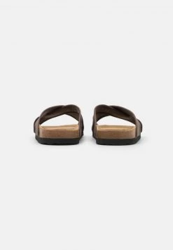 Pier One Unisexo UNISEX - Pantuflas - Brown -Ofertas Pier One Tienda b64bd94841374f58a4a8e2cf13040258