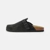 Pier One Unisexo Sandalias Planas - Black 2 Pier One Unisexo Sandalias Planas - Black -Ofertas Pier One Tienda b694a5324d2c4e7f9e609a4da28486a5