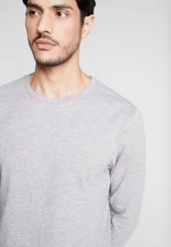 Pier One Hombre Camiseta De Manga Larga - Mottled Grey 11 Pier One Hombre Camiseta De Manga Larga - Mottled Grey -Ofertas Pier One Tienda b6c7ae9ca5d84f0ca28a16d49e9d7d29