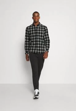 Pier One Hombre Camisa - Black -Ofertas Pier One Tienda b804117cdd794188956829dceecfdc09