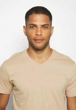 Pier One Hombre 3 PACK - Camiseta Básica - Khaki/tan/dark Blue 15 Pier One Hombre 3 PACK - Camiseta Básica - Khaki/tan/dark Blue -Ofertas Pier One Tienda bbffca6578f845cdab35cb6a6e69d608