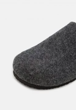 Pier One Unisexo UNISEX - Pantuflas - Dark Grey 13 Pier One Unisexo UNISEX - Pantuflas - Dark Grey -Ofertas Pier One Tienda bc578f590bc64585bea8e183bbc60432