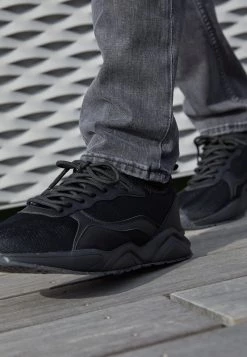 Pier One UNISEX - Zapatillas - Black, Unisexo -Ofertas Pier One Tienda c111d404991141198d49e7683574c68b