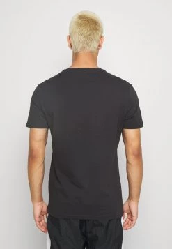 Pier One Hombre 7 PACK - Camiseta Básica - Black -Ofertas Pier One Tienda c239e8a3e78042a8accd19b3ccbc3f93