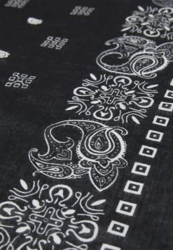 Pier One BANDANA UNISEX - Pañuelo - Black, Unisexo -Ofertas Pier One Tienda cb243630181e4900b09c9ae80c25b54f