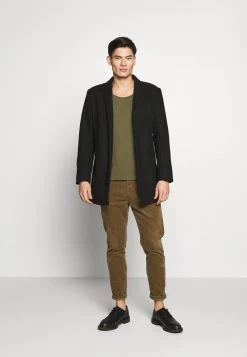 Pier One Hombre Camiseta Básica - Khaki -Ofertas Pier One Tienda d0edba74e7dc4ac880b2e80f85e0f34b