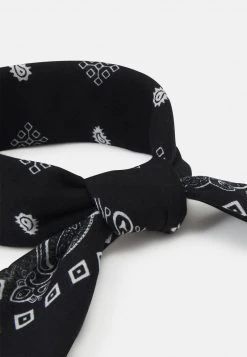 Pier One BANDANA UNISEX - Pañuelo - Black, Unisexo -Ofertas Pier One Tienda d2c126600f9b4c0ead02cb9f45aa451a