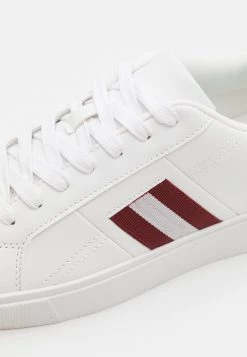 Pier One Unisexo UNISEX - Zapatillas - White -Ofertas Pier One Tienda d5dc36b108bd4dd5bf7d9d8537c0998b