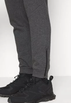 Pier One Hombre Pantalones Deportivos - Mottled Dark Grey 11 Pier One Hombre Pantalones Deportivos - Mottled Dark Grey -Ofertas Pier One Tienda d8eb4f9fc9a94d8eb6d9d9d674c6ee81