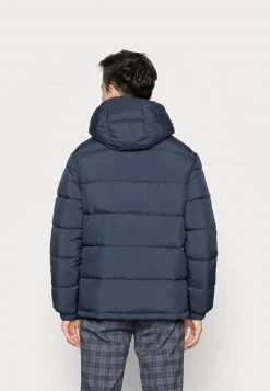 Pier One Hombre BASIC PUFFER JACKET WITH CONTRAST HOOD - Chaqueta De Invierno - Dark Blue/bordeaux -Ofertas Pier One Tienda db5dc57533fa4930b899e94aff04bf08