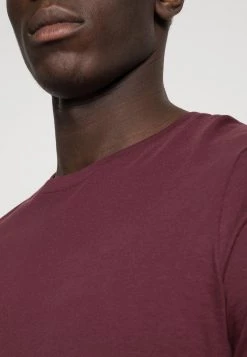 Pier One Hombre 2 PACK - Camiseta Básica - Bordeaux -Ofertas Pier One Tienda dde4a41bb87943ada78e9639f6e4c9bf