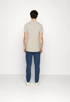 Pier One 3 PACK - Camiseta Básica - Brown/beige/light Blue, Hombre -Ofertas Pier One Tienda e1f7eb269c2047ae856ab76bdf13428a