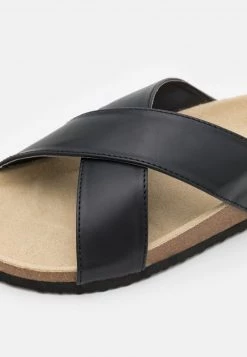 Pier One Unisexo UNISEX - Pantuflas - Black -Ofertas Pier One Tienda ec9571e080a34600a4b02d50b363b3c1