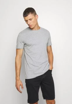 Pier One Hombre 7 PACK - Camiseta Básica - White/blue/green 12 Pier One Hombre 7 PACK - Camiseta Básica - White/blue/green -Ofertas Pier One Tienda eda6b13a6c134a3f80a2d698b4ee4ee0