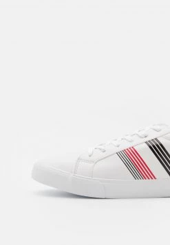 Pier One Unisexo UNISEX - Zapatillas - White -Ofertas Pier One Tienda eeba8656d40340bab070d7e2d908ec62